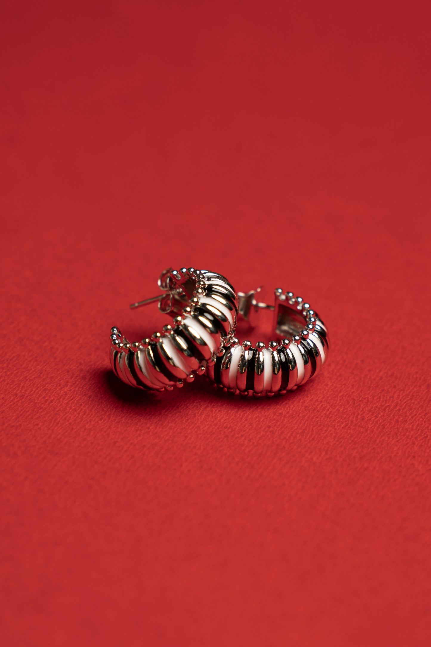 Croissant enamel Hoops