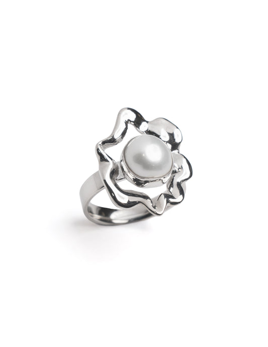 Iris abstract pearl ring