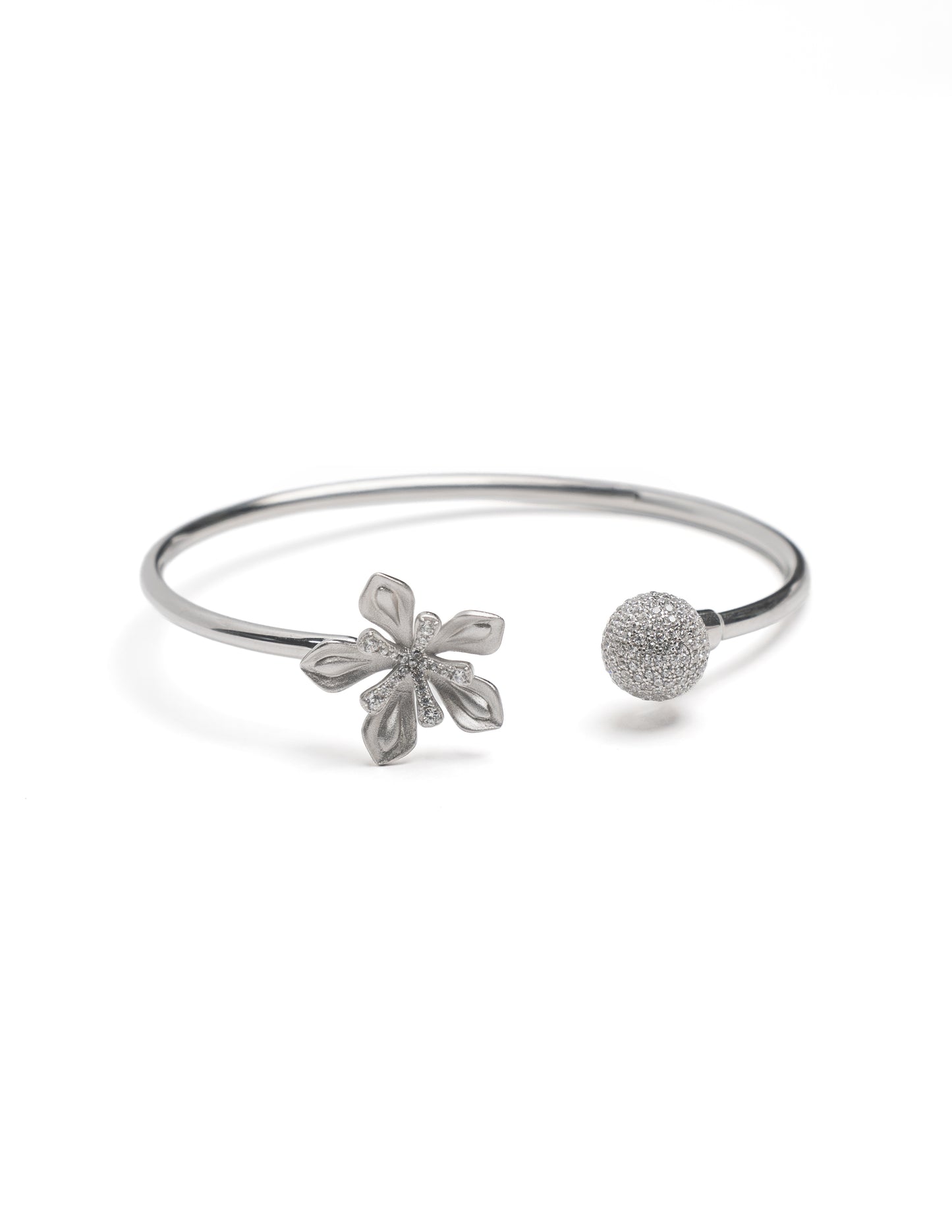 Patra twist bracelet