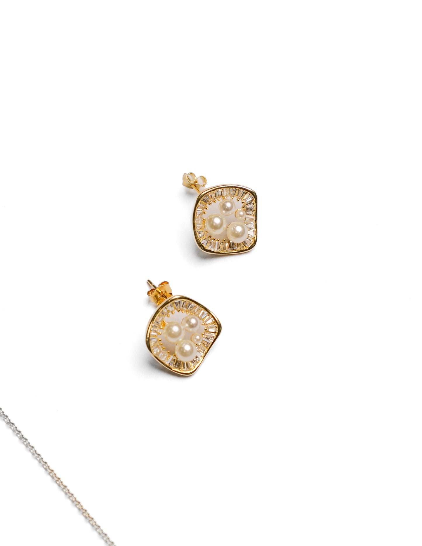 Hyacinth Pearl Quatrefoil Set