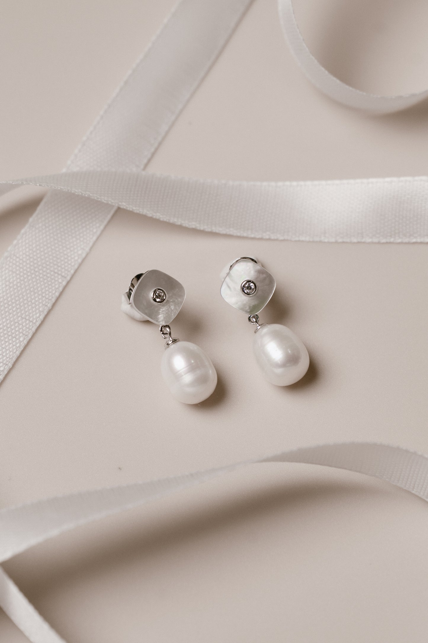 Mistletoe Pearl Drops
