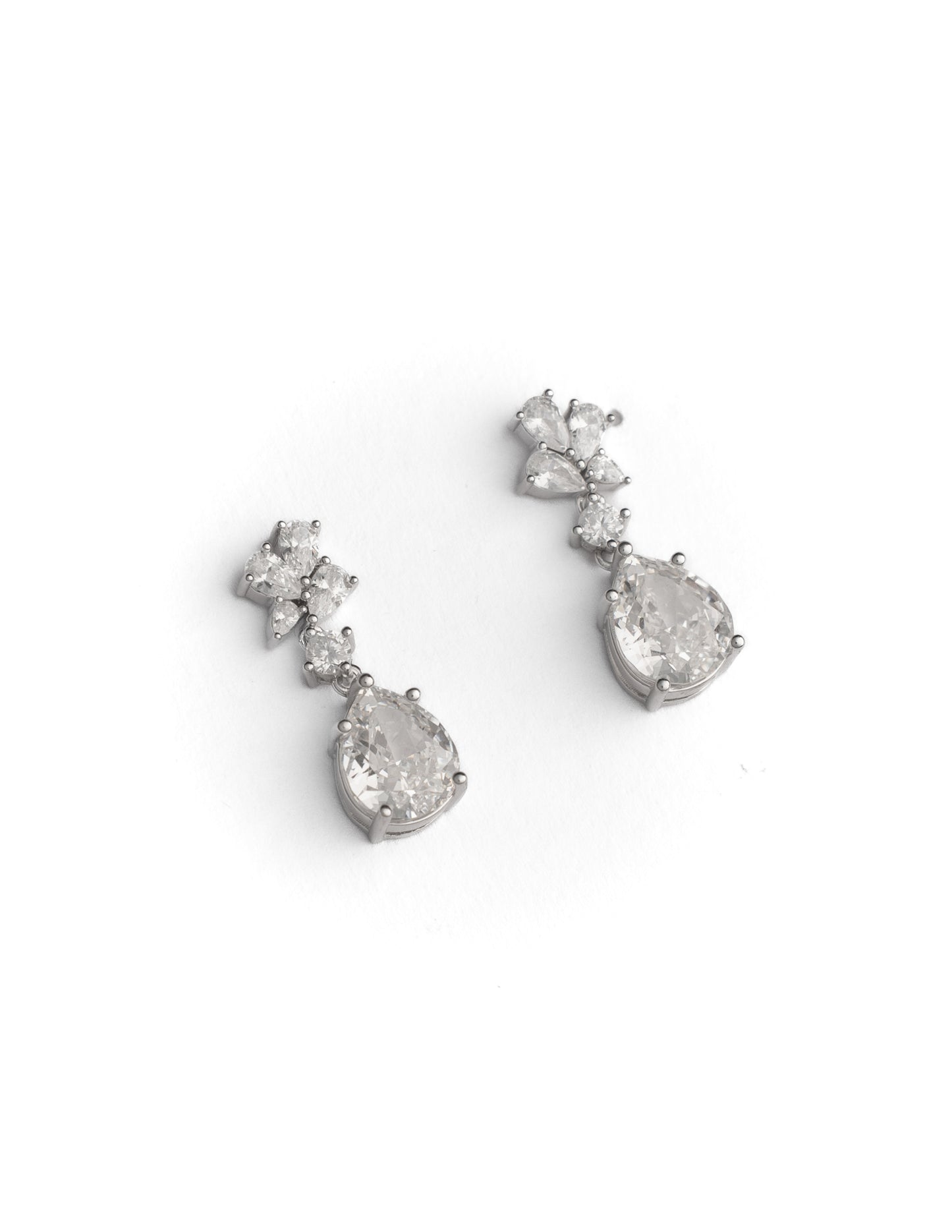 Soirée Drop Earrings