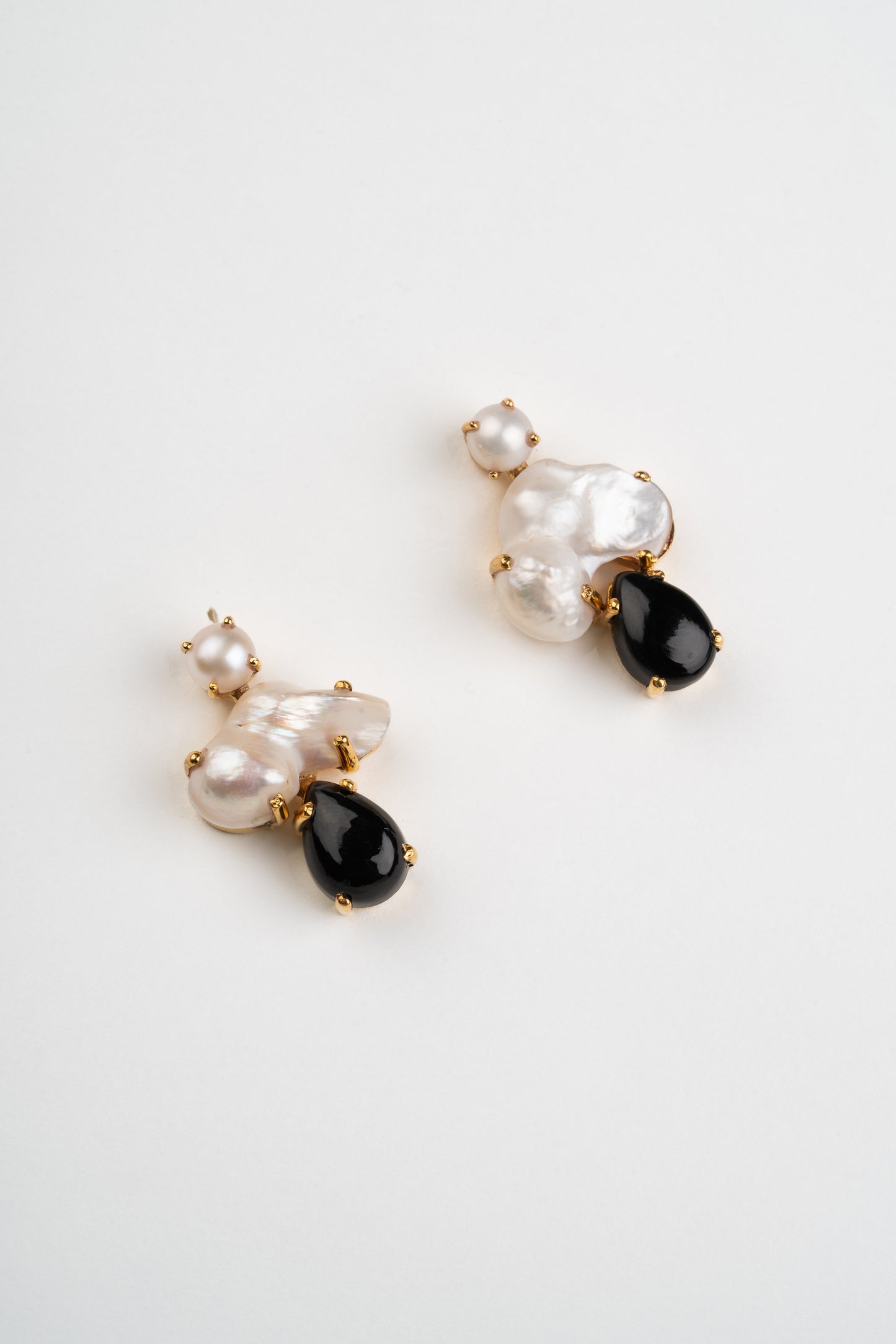 Hana Abstract Gold Plated Pearl Earring